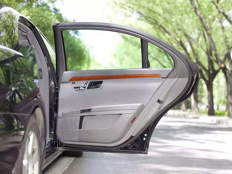 車(chē)門(mén)潤(rùn)滑解決方案